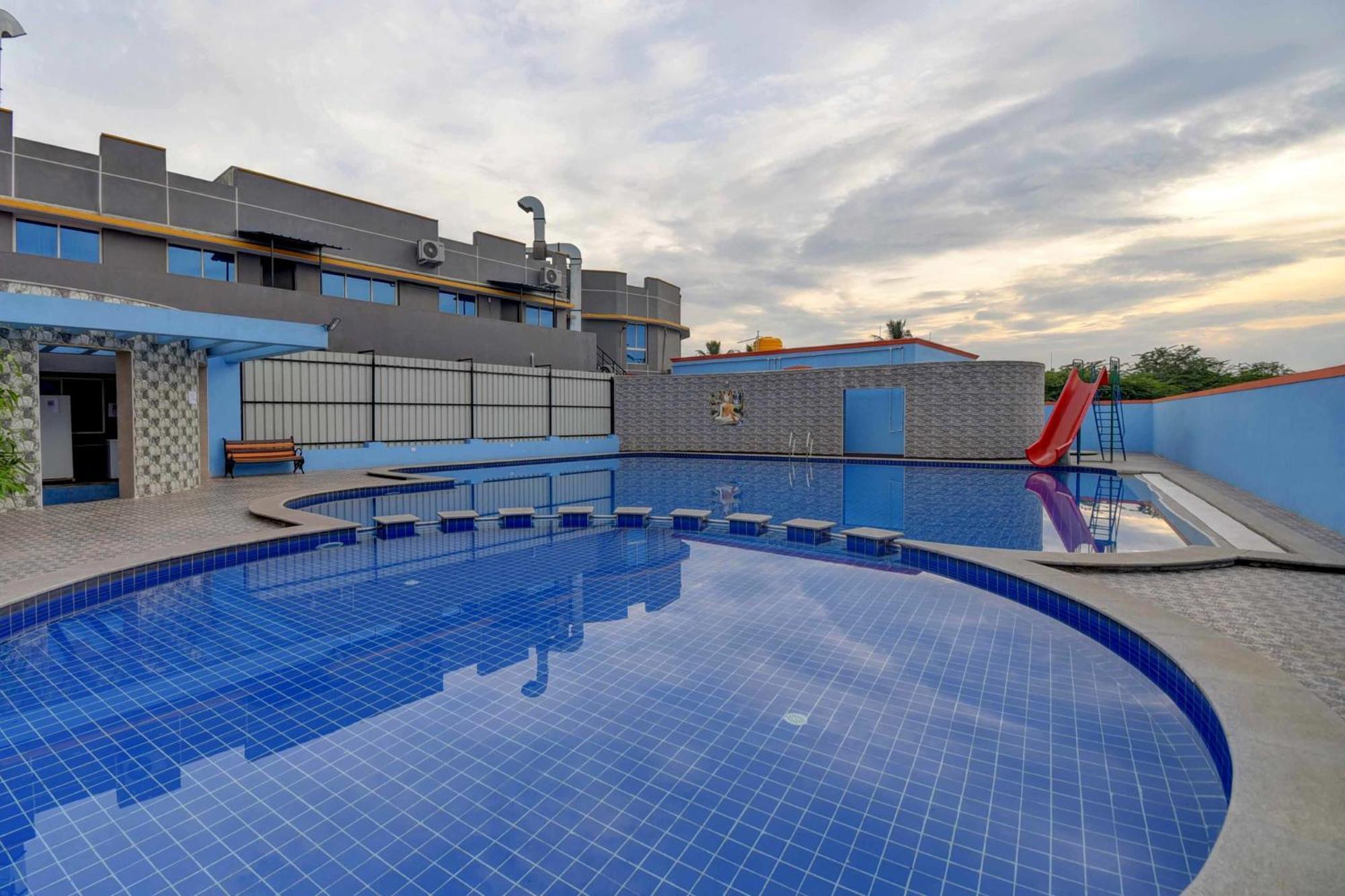 Collectipn O Pradee Queen Resort Chennai Extérieur photo