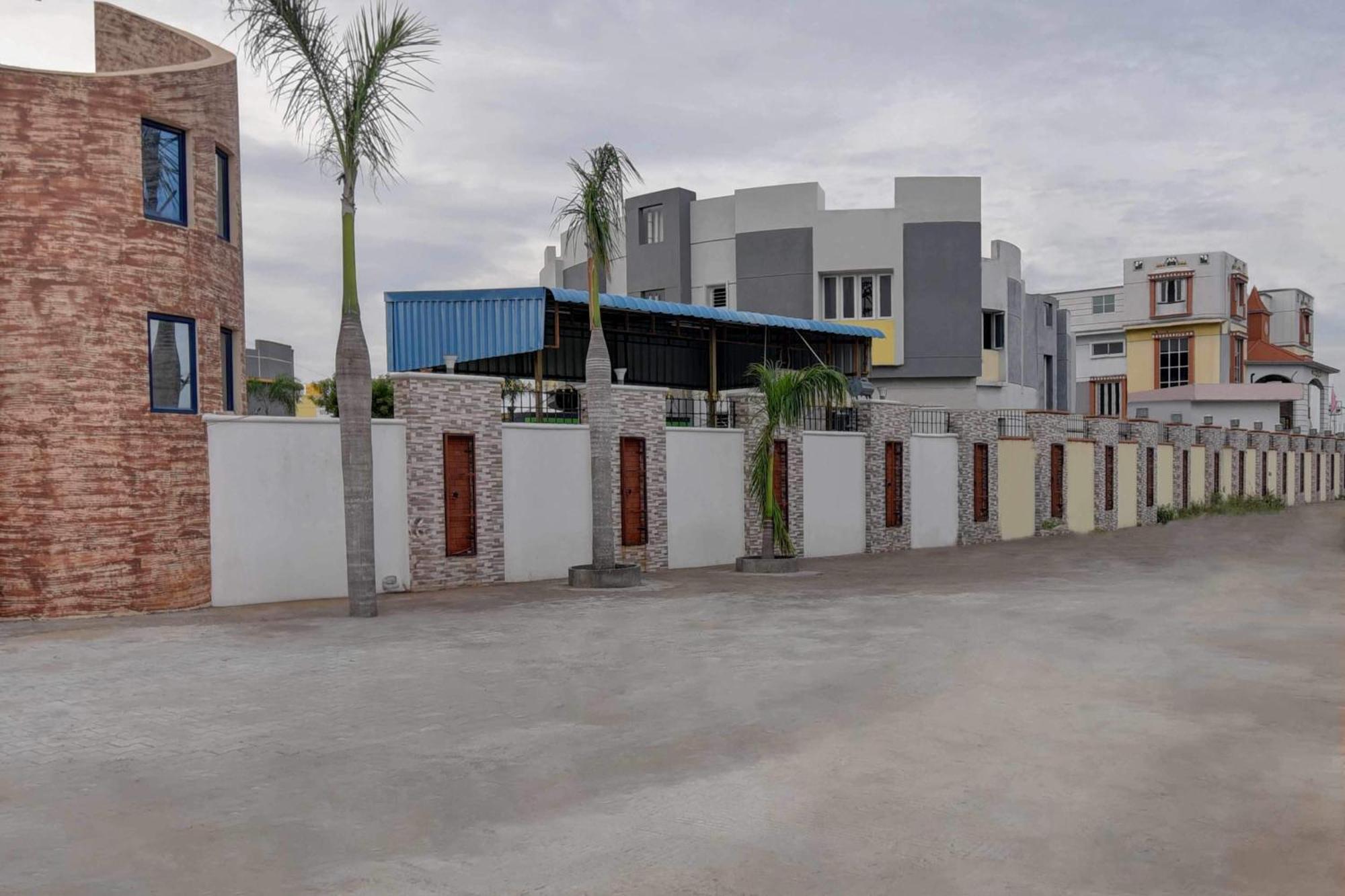 Collectipn O Pradee Queen Resort Chennai Extérieur photo
