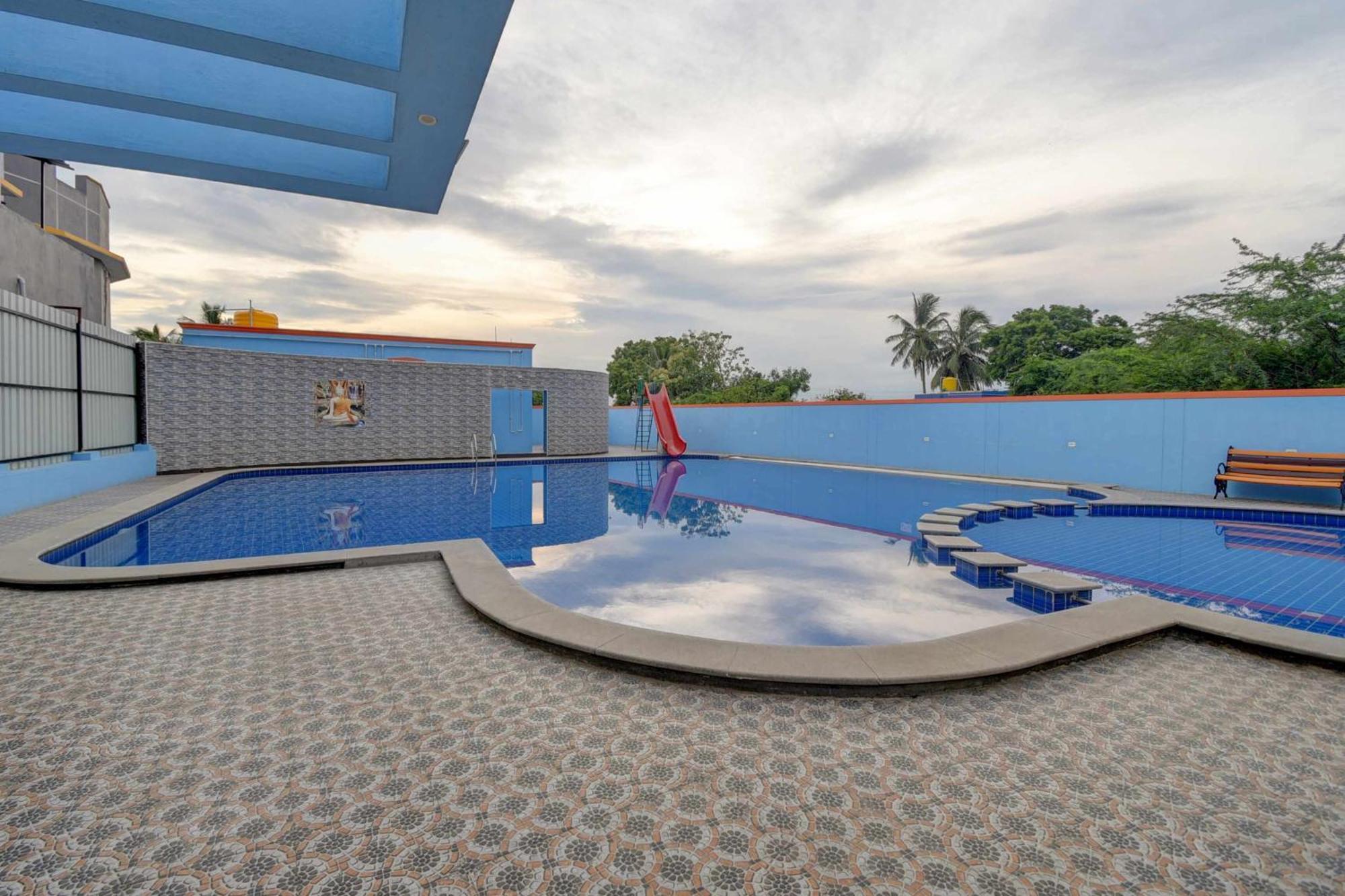 Collectipn O Pradee Queen Resort Chennai Extérieur photo